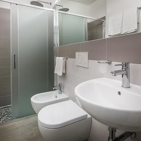Hotel Luna 3*