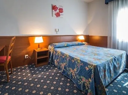 Hotel Luna 3*