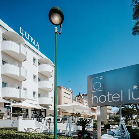 Hotel Luna 3*