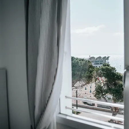 Luna Hotel 3*